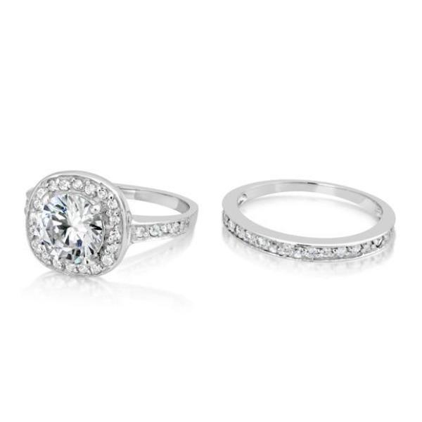 Brilliant Halo Engagement Ring Set